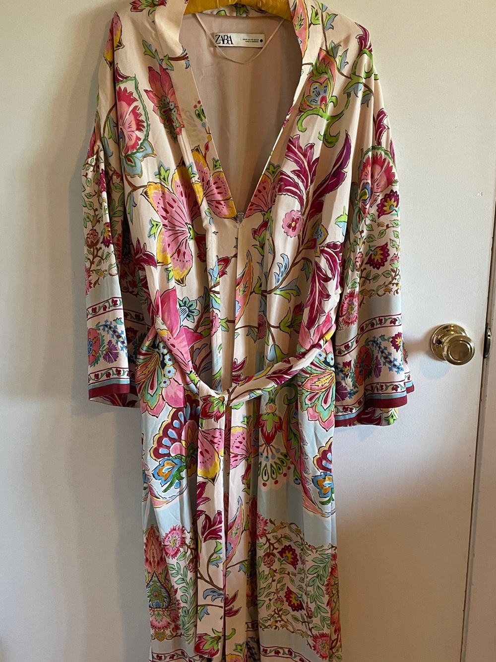 Zara Floral Kimono. Pink and Cream with Yellow and Green Accents
